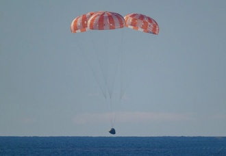 アルテミス II　サンディエゴ沖に着水　有人月周回に成功　月面探査へ大きな前進